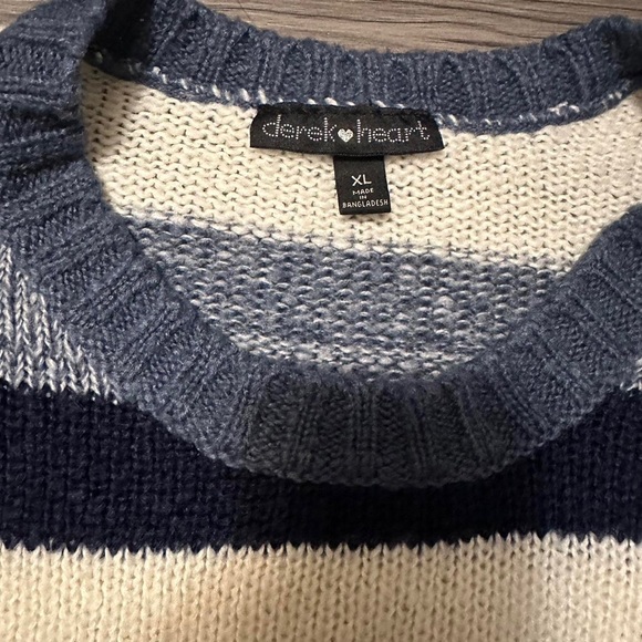 🌥️Derek Heart Striped long sweater with pockets - Picture 3 of 3